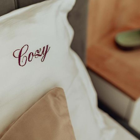 Cozy Apartments - One Residence 雅西 外观 照片
